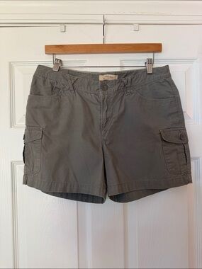 Natural Reflections Olive Green Cargo Shorts